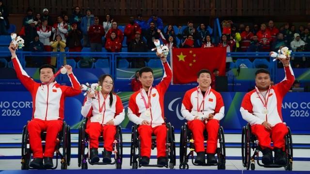hth-中国轮椅冰壶队：带着坚守与热爱，再启新征程｜米兰冬残奥会特别报道